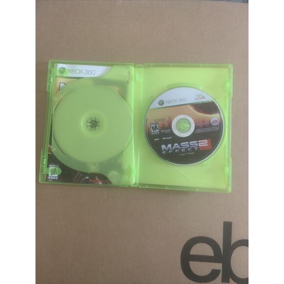 Mass Effect 2 (Microsoft Xbox 360) Complete - Picture 4 of 4